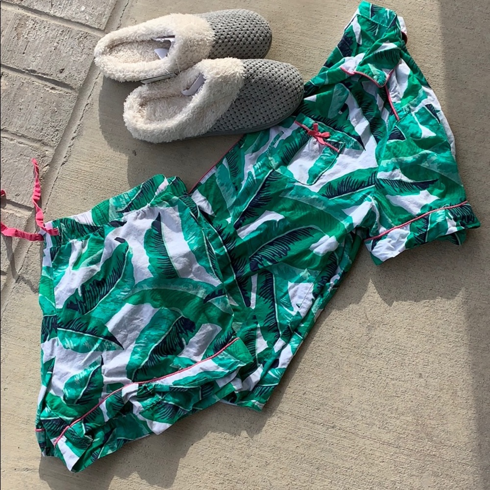 Pajama set! Medium top & bottom